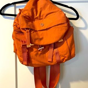 Lululemon bag in salmon pink.